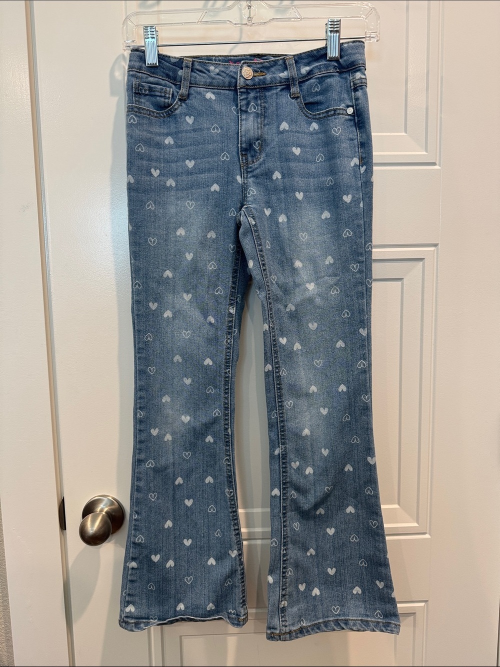 Beautees by Amy Byer Light Blue Heart-Print Flare Jeans